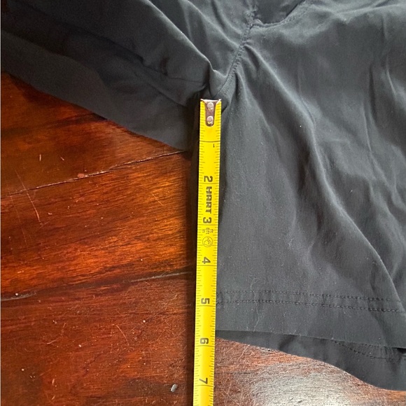 Columbia Omni-Shade Lightweight Stretch Nylon Hiking Shorts. Women's Size 4 - Picture 7 of 7